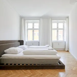 Xl Flat W 3 Bedrooms By Kings Garden In Cph Apartamento Copenhague